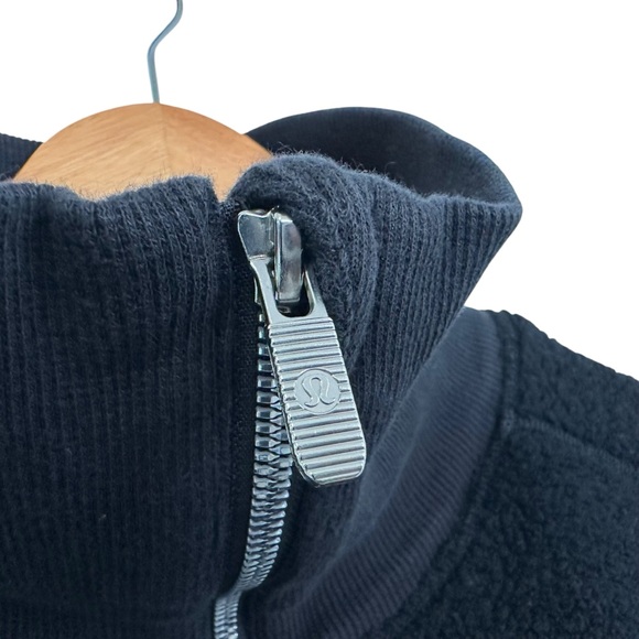 Lululemon Womens Stand Out Sherpa 1/2 Zip Fleece Size 10 Black - Picture 7 of 11